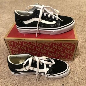 BRAND NEW Old Skool vans